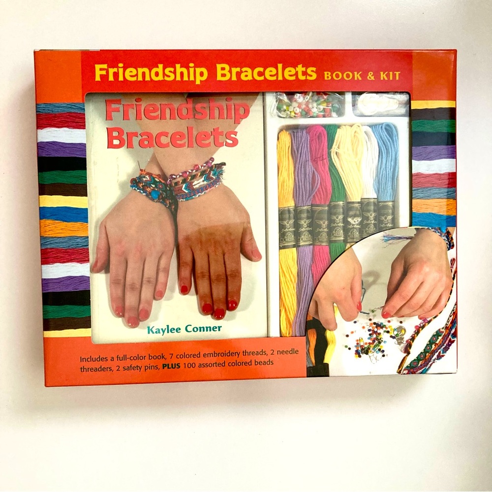 NWT Friendship Bracelet Craft Activity Kit and Book Set